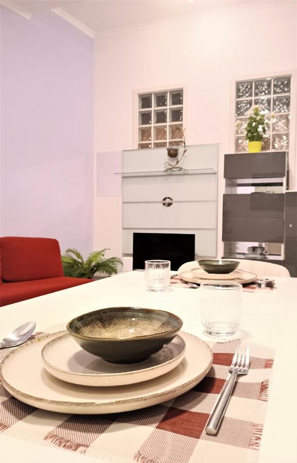 Yes, Yes! Lovely Apartment Good Amenities Budapest Center エクステリア 写真