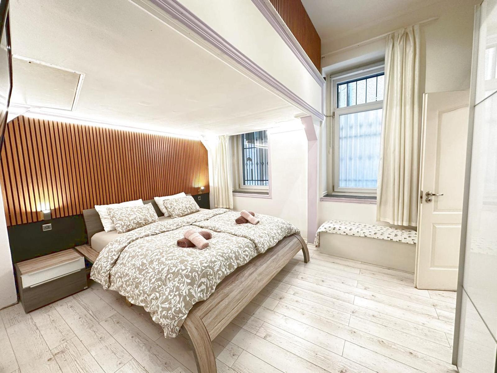 Yes, Yes! Lovely Apartment Good Amenities Budapest Center エクステリア 写真