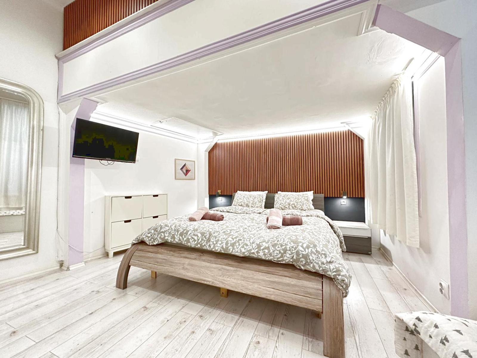 Yes, Yes! Lovely Apartment Good Amenities Budapest Center エクステリア 写真