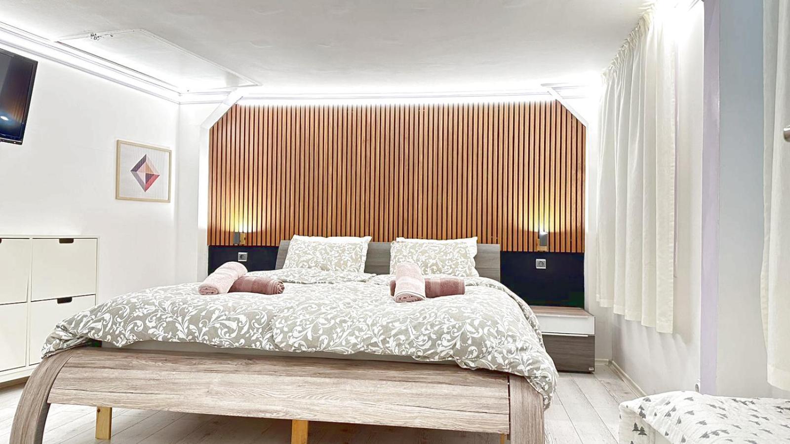 Yes, Yes! Lovely Apartment Good Amenities Budapest Center エクステリア 写真