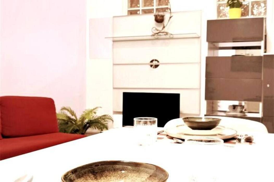 Yes, Yes! Lovely Apartment Good Amenities Budapest Center エクステリア 写真