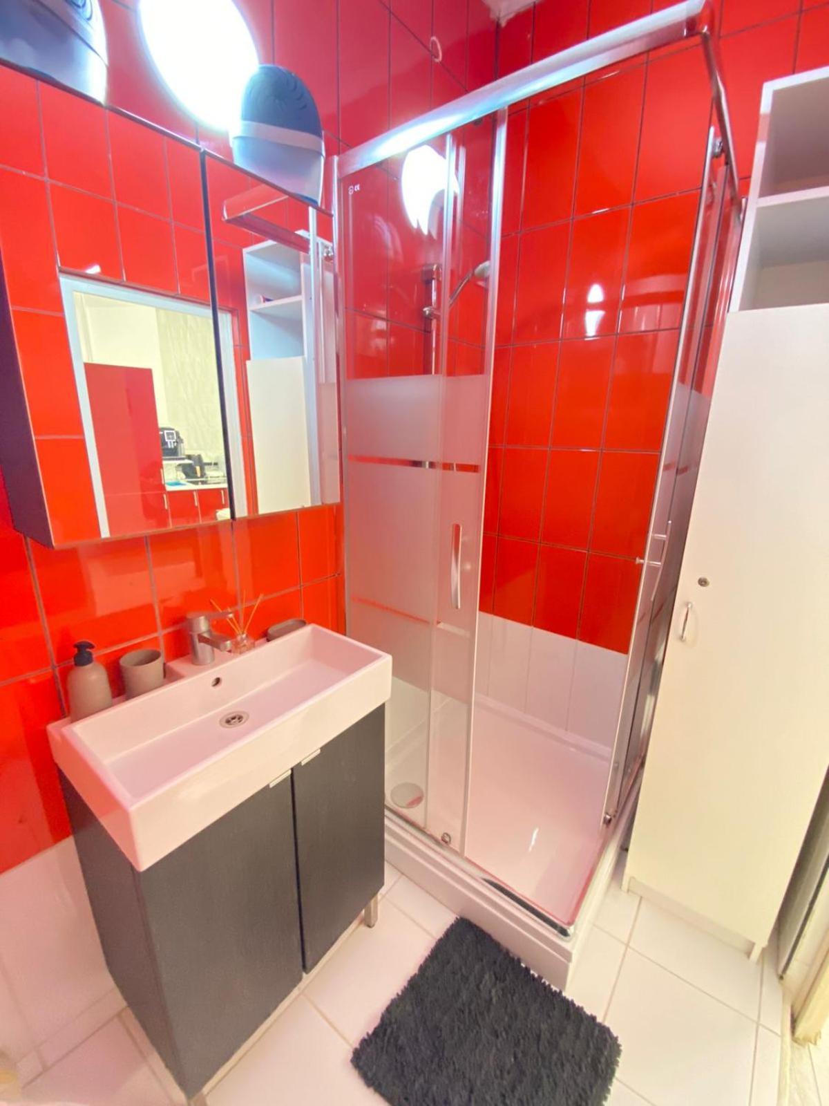 Yes, Yes! Lovely Apartment Good Amenities Budapest Center エクステリア 写真